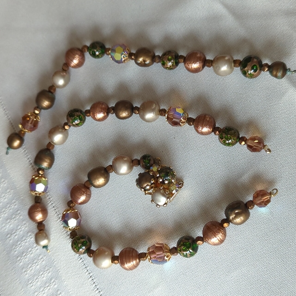 Beads on string - Picture 4 of 8
